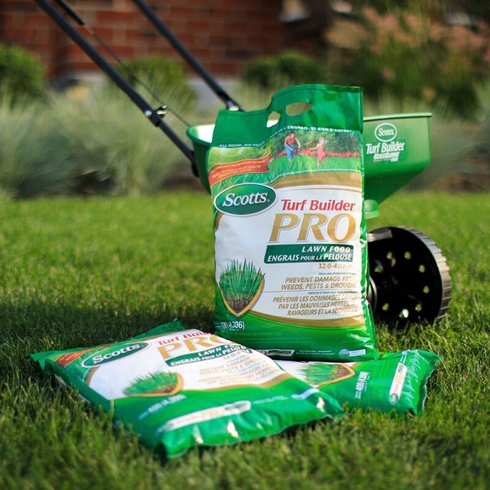 Scotts Turf Builder PRO Lawn Fertilizer, 400-m2