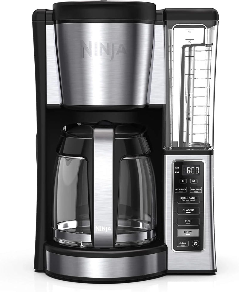 Programmable coffee machine, featuring two brewing modes, adjustable pre-heating plate and delayed brewing function G4