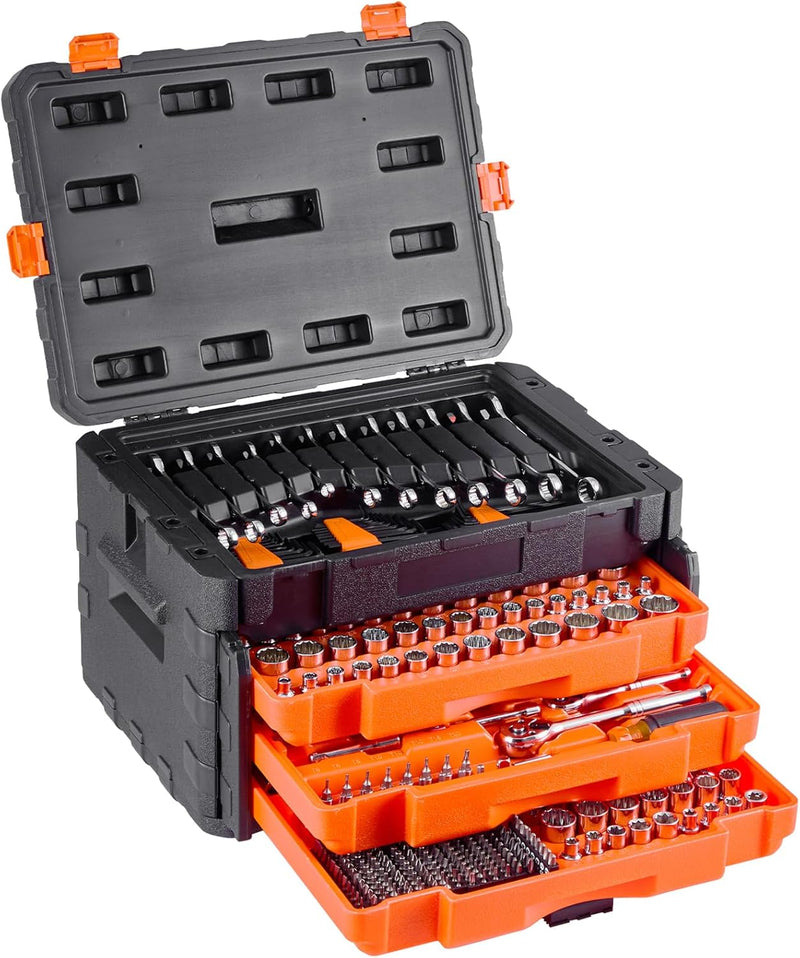 Mechanical tool kits and socket sets, consisting of 450 pieces, available in sizes of 1/4 inch, 3/8 inch and 1/2 inch, deep and standard socket types, conforming to the standards of the American Society of Automotive Engineers, with American metric m U8