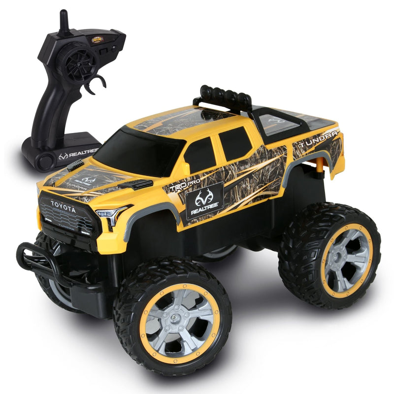 Realtree Toyota Yellow Tundra RC Car, 100-ft Range Q3