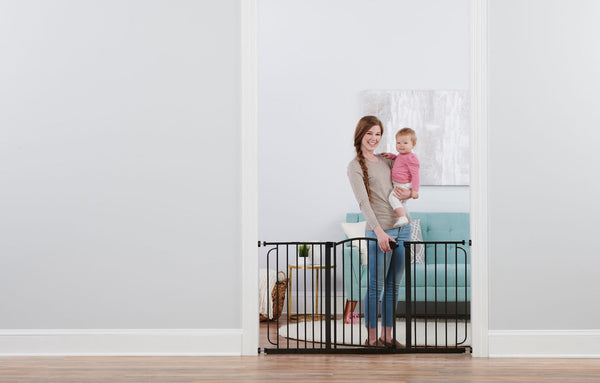 Regalo Home Accents Super Wide Safety Gate M6